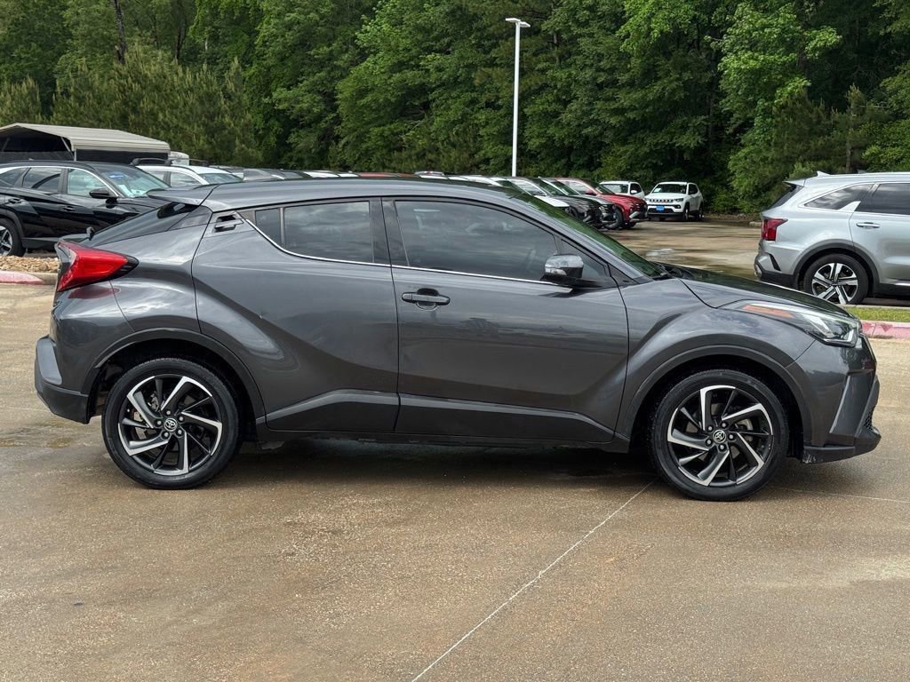 Used 2022 Toyota C-HR Limited FWD image 12