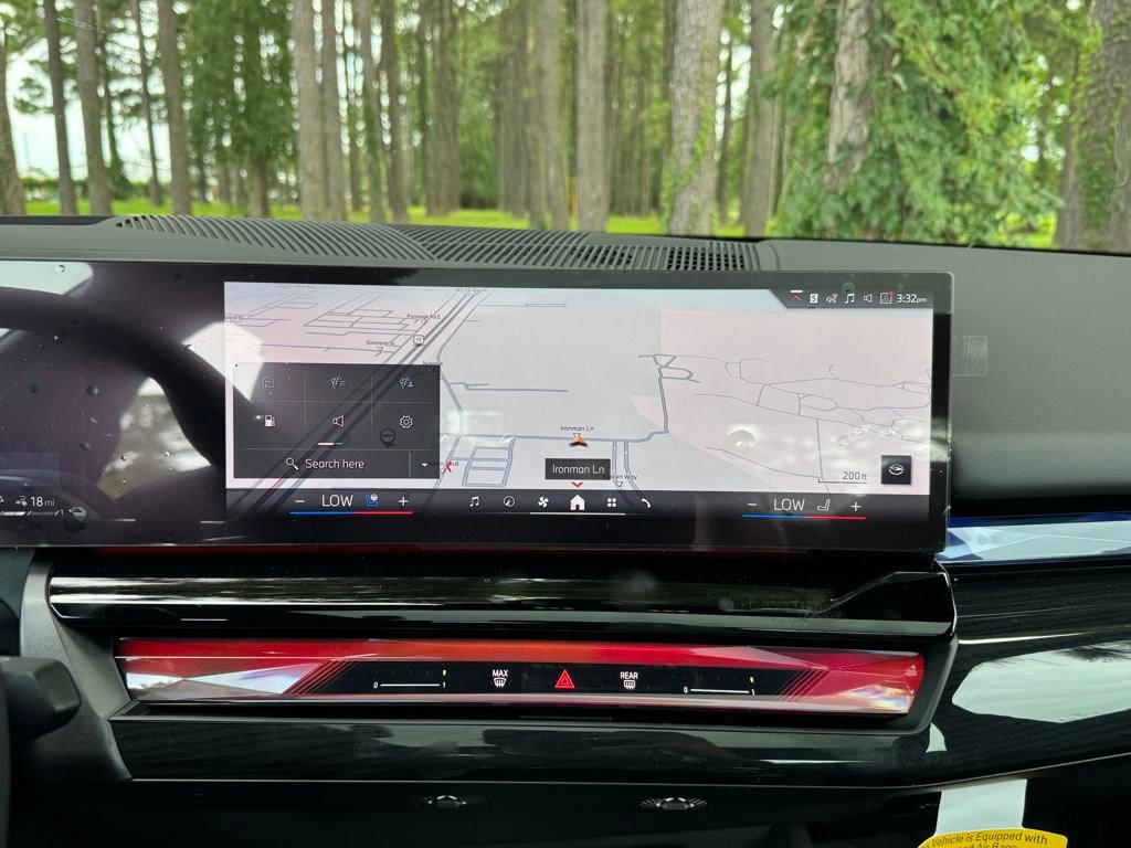 New 2026 BMW 550e xDrive image 4