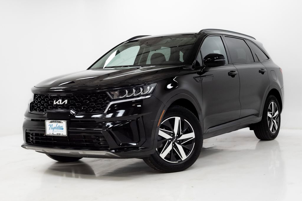 Used 2022 Kia Sorento S w/ Panoramic Sunroof Package image 1