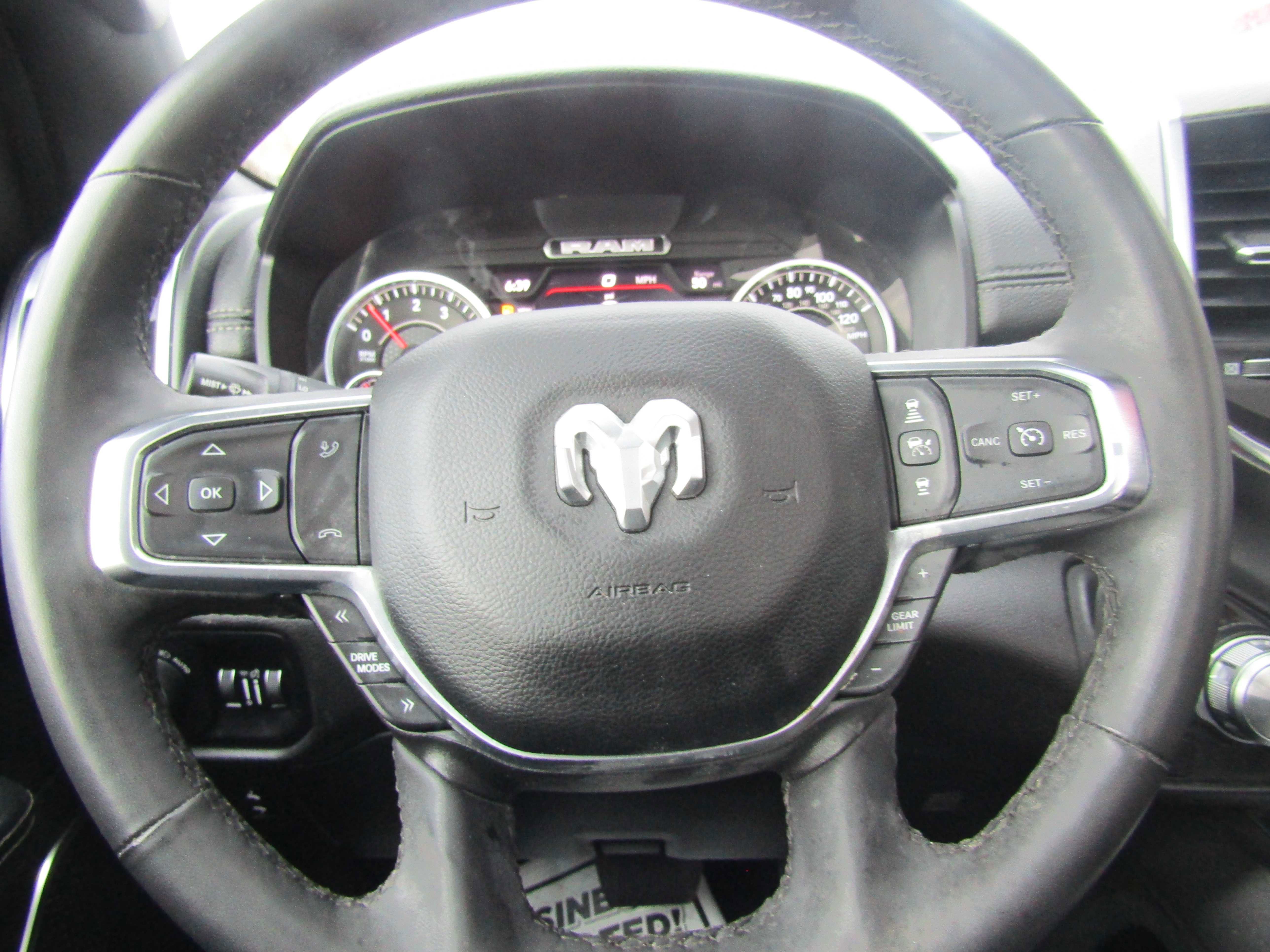 Used 2025 RAM 1500 Laramie w/ Sport Appearance Package image 21