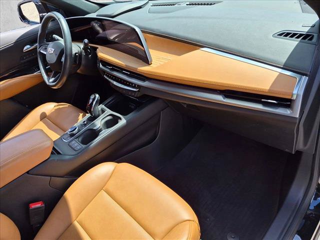 Used 2023 Cadillac XT4 Luxury w/ Driver Awareness Package FWD image 22