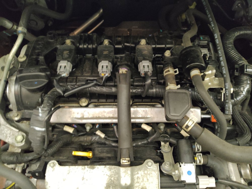 Used 2021 Nissan Versa SV FWD image 30