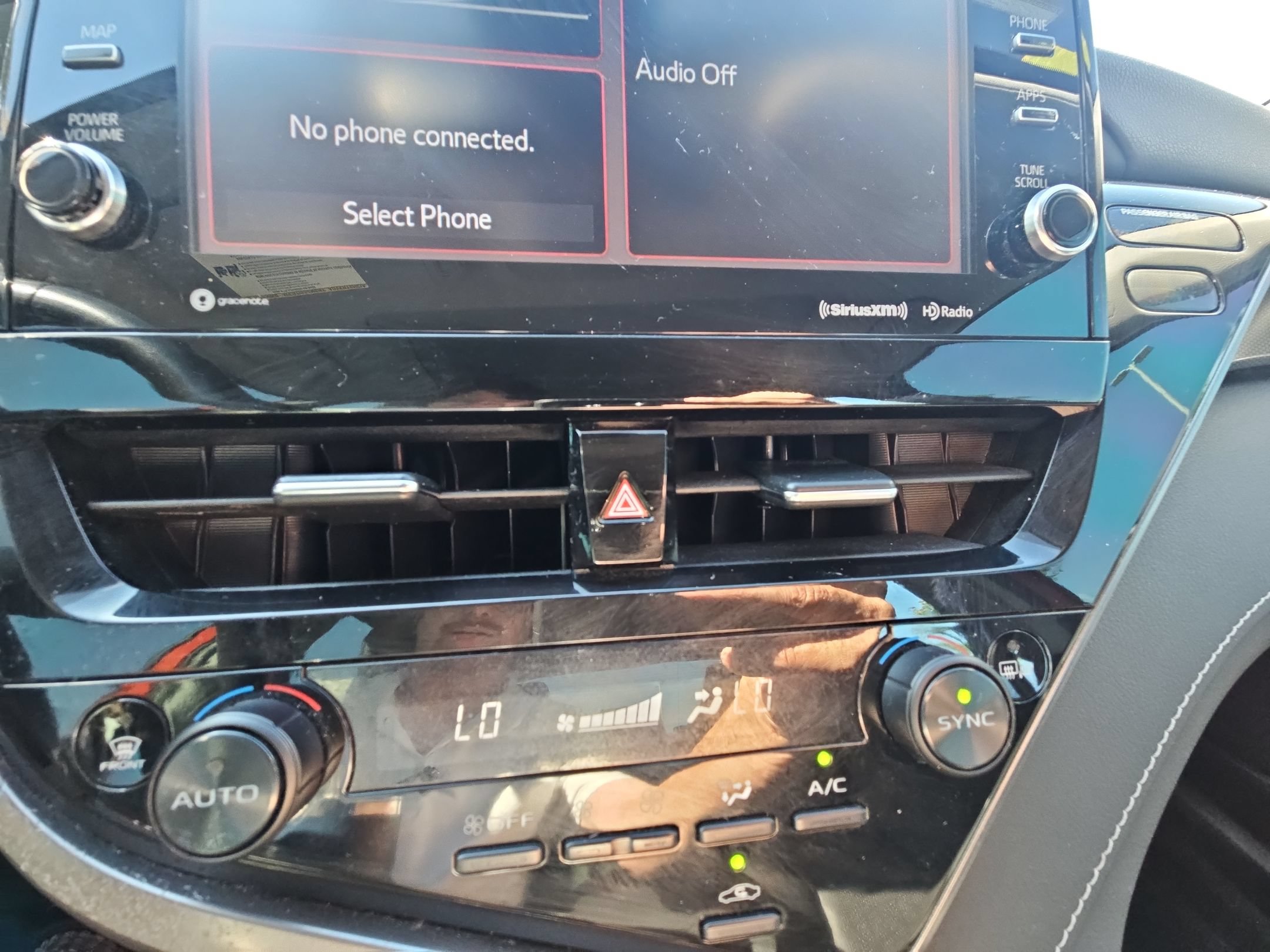 Used 2023 Toyota Camry XSE FWD image 32
