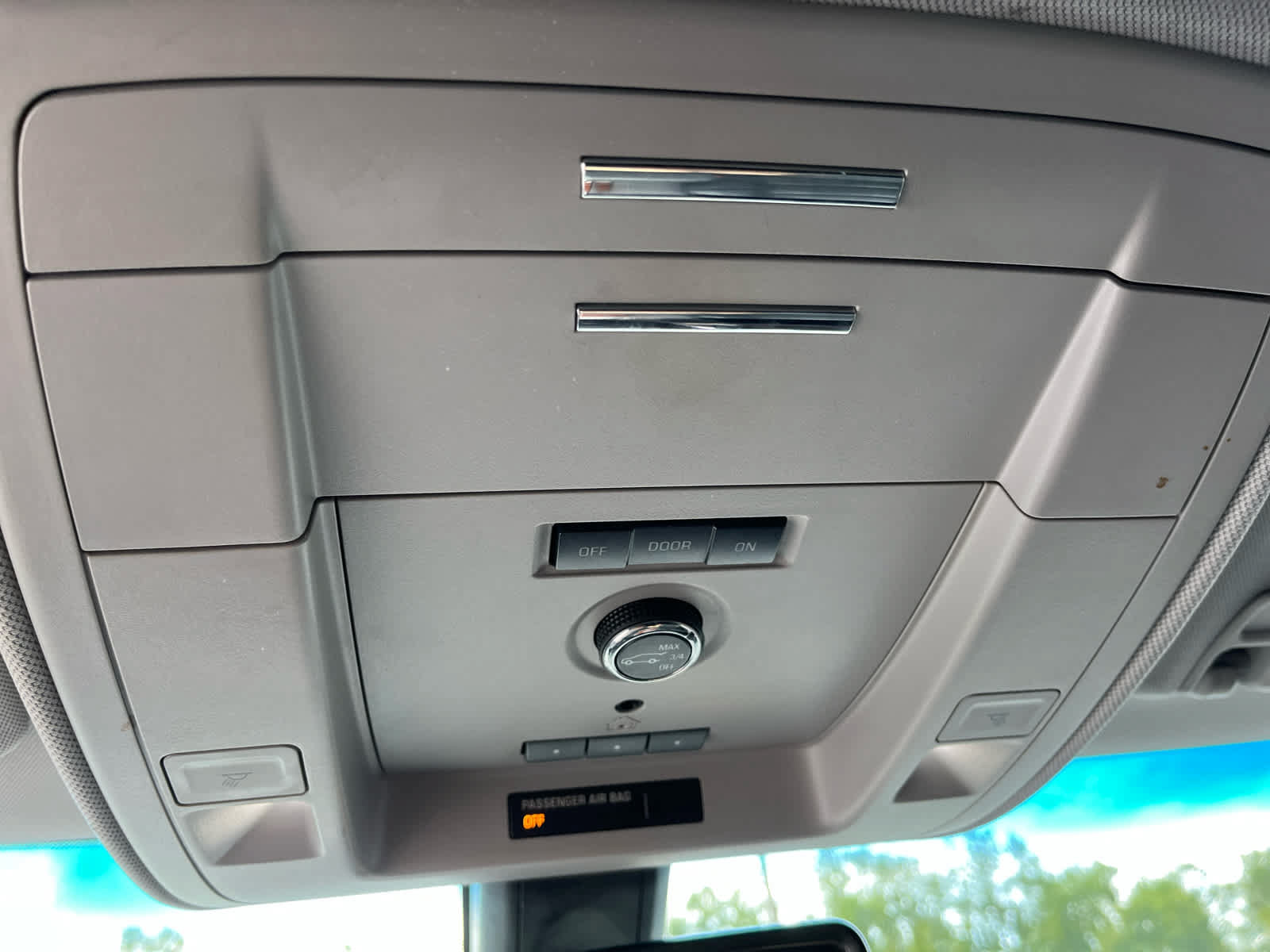 Used 2018 Cadillac Escalade 4WD image 18
