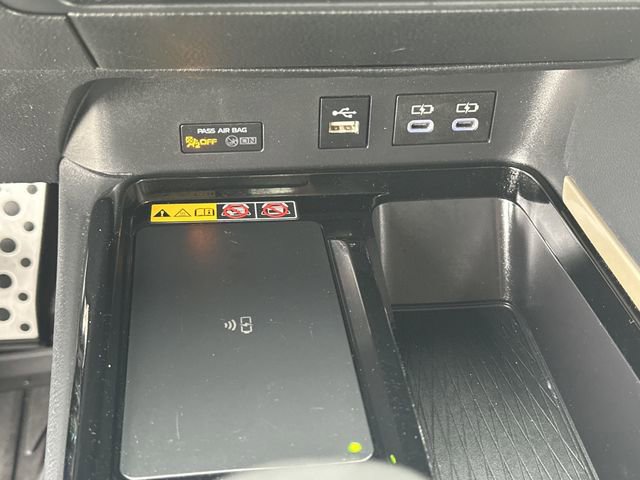 Used 2025 Toyota Camry XSE image 17