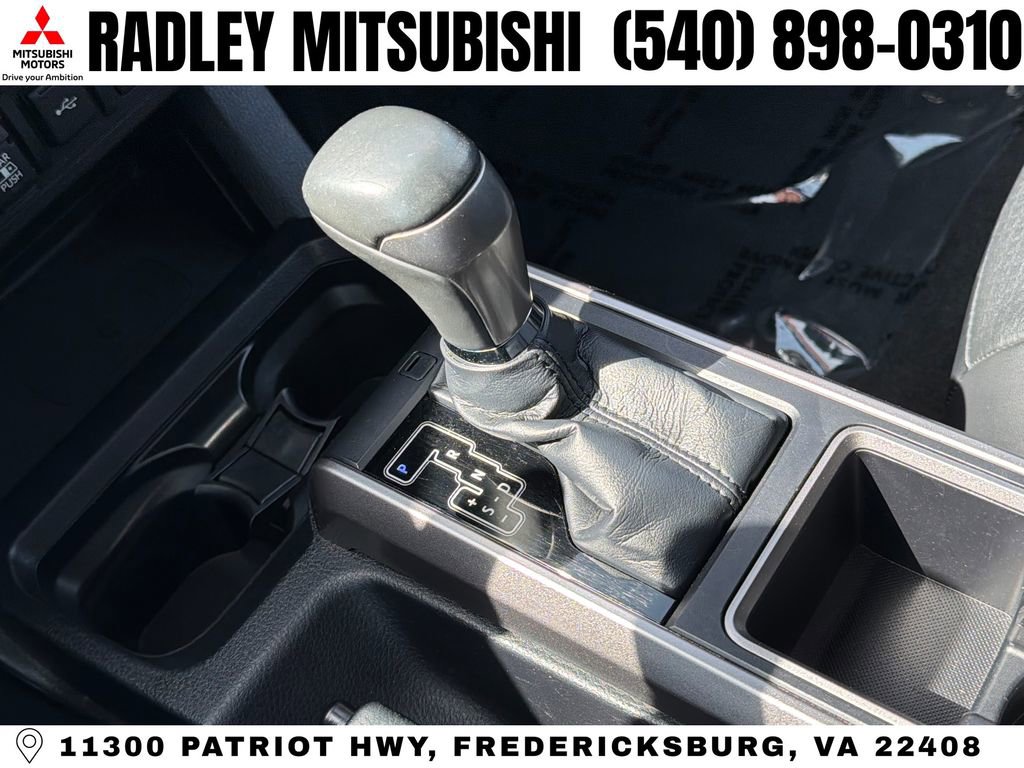 Used 2020 Toyota Tacoma Limited image 10