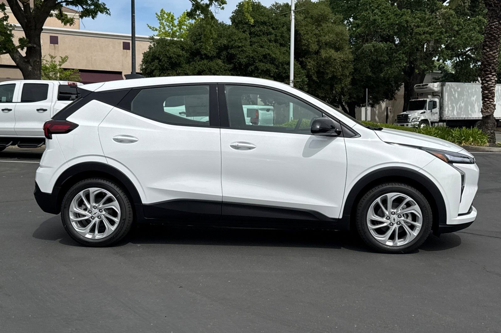 New 2027 Chevrolet Bolt LT image 2
