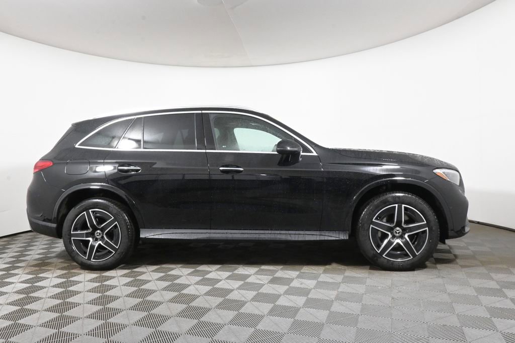 Certified 2026 Mercedes-Benz GLC 300 GLC 300 image 8