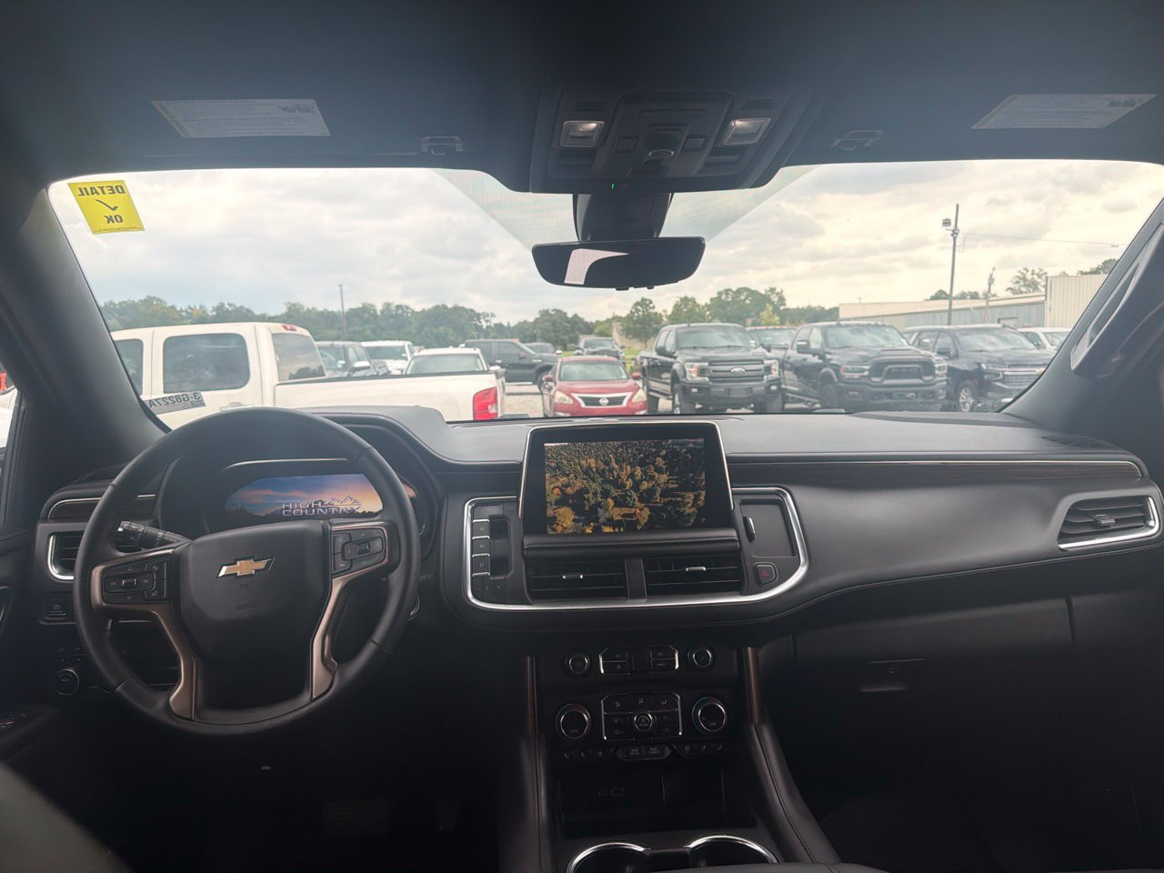 Used 2022 Chevrolet Tahoe High Country AWD/4WD image 9
