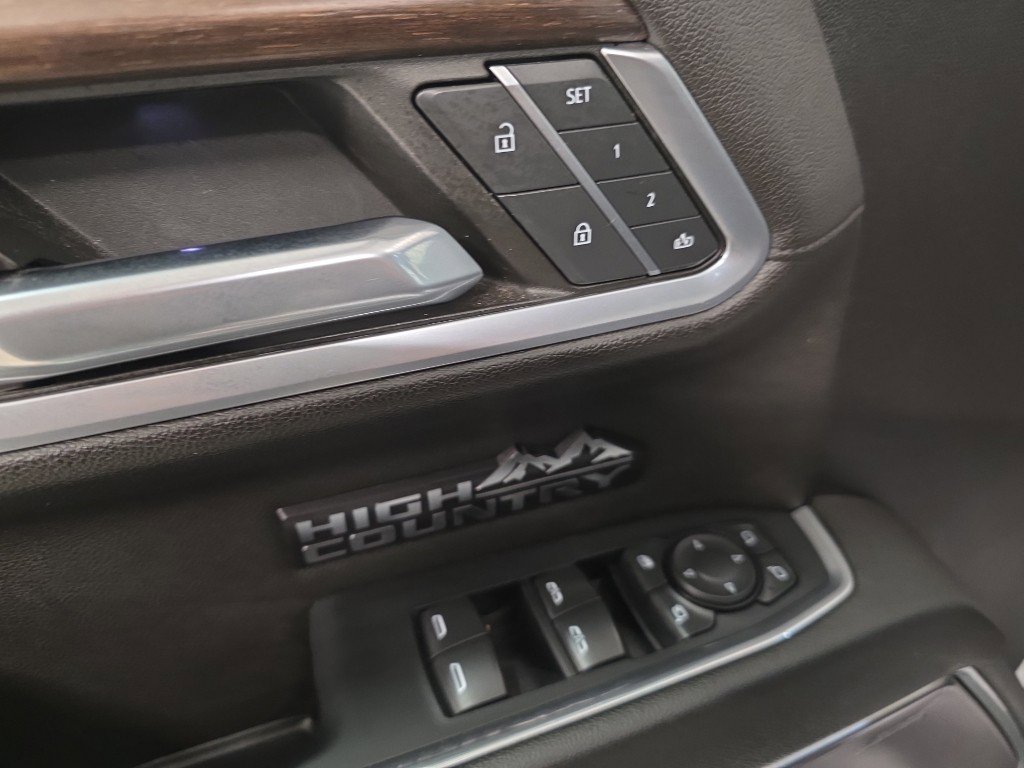 Used 2022 Chevrolet Silverado 1500 High Country w/ Z71 Off-Road Package image 20