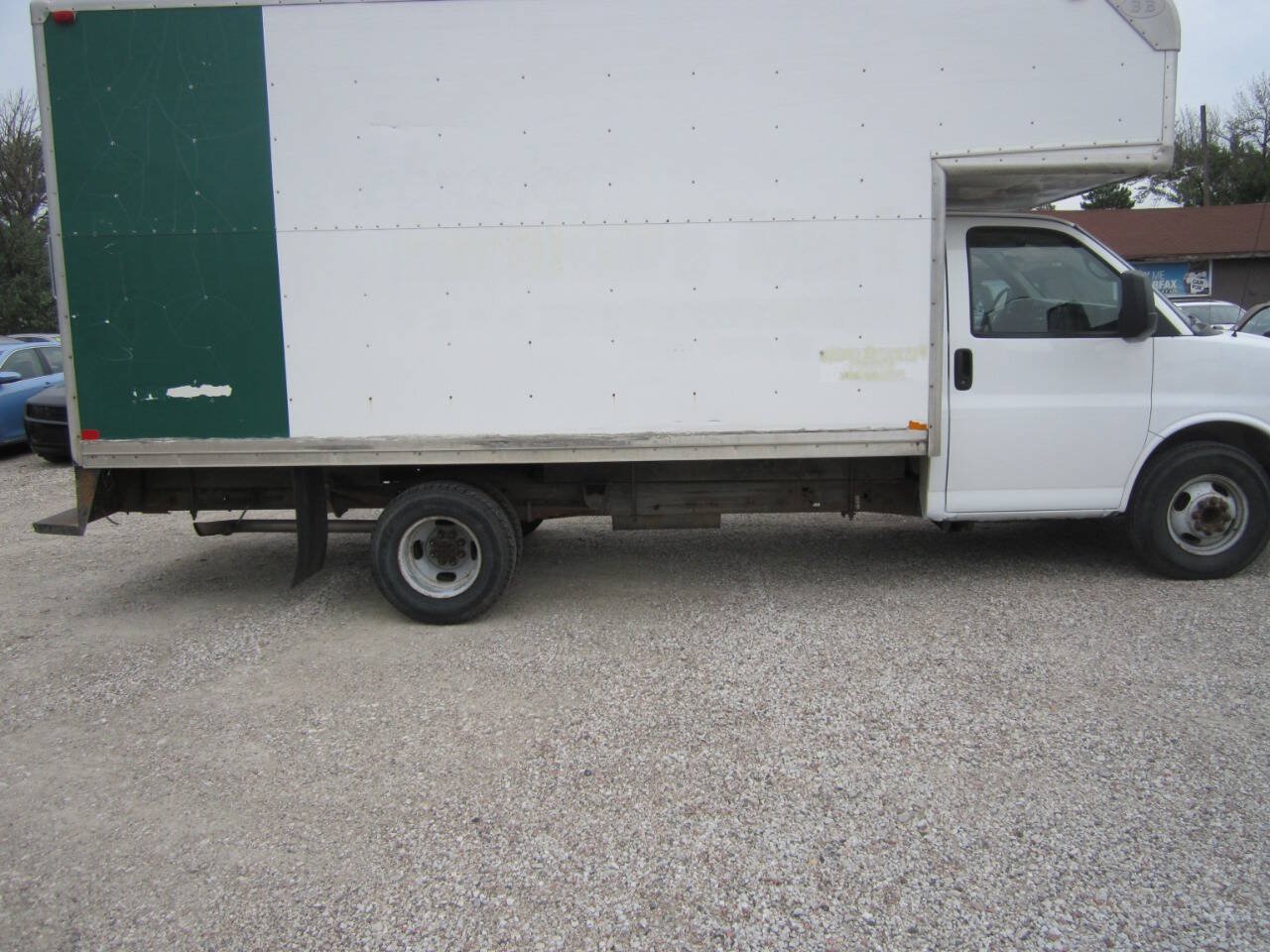 Used 2010 Chevrolet Express 3500 Extended RWD image 1