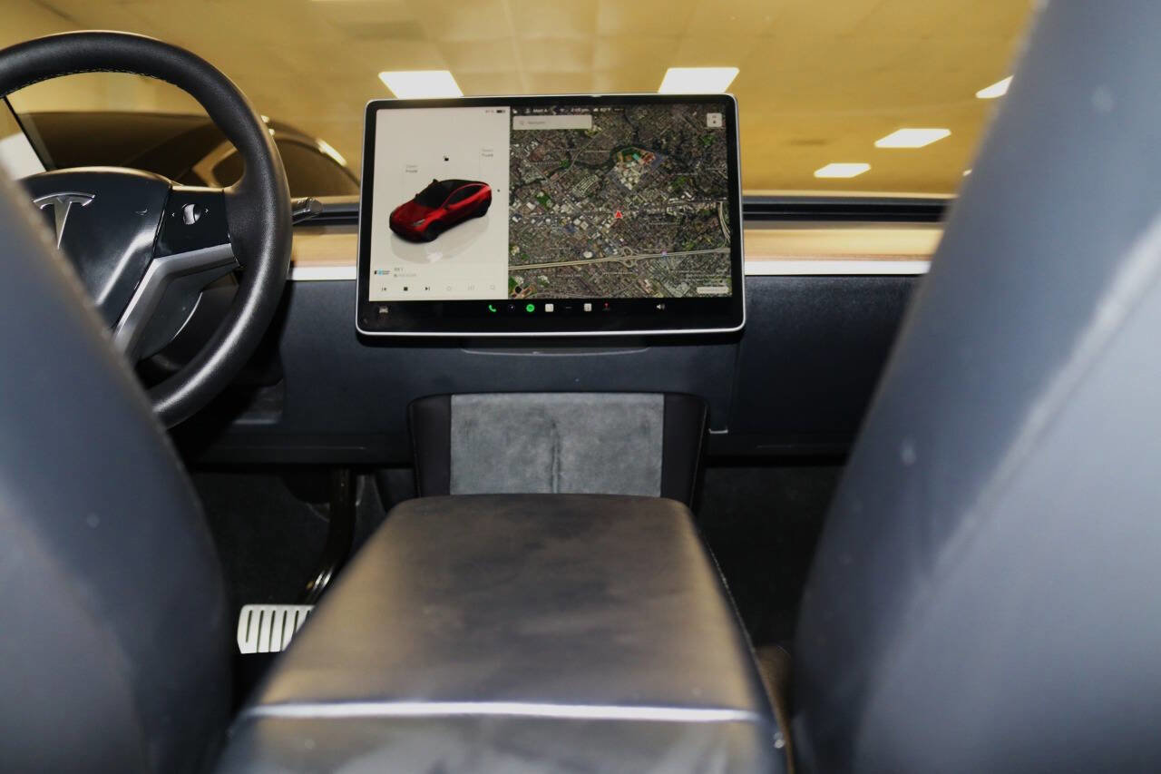 Used 2023 Tesla Model Y Performance image 47