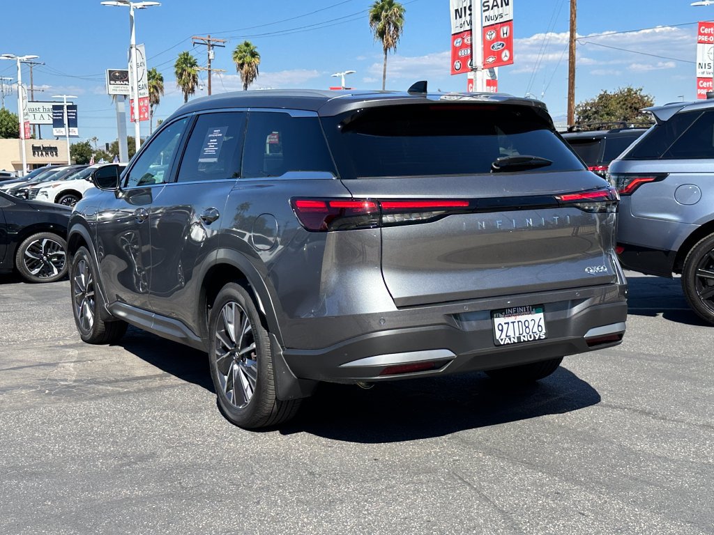 Used 2027 INFINITI QX60 Luxe w/ Cargo Package FWD image 4