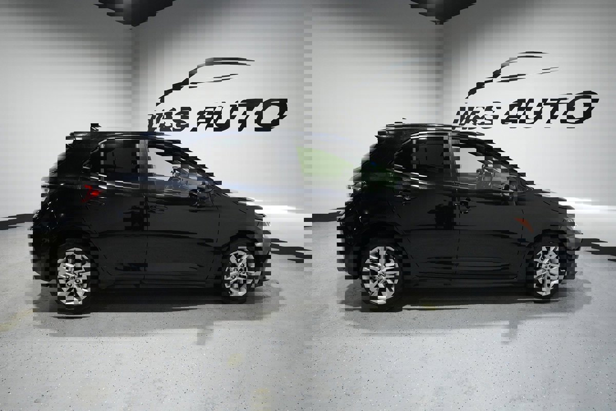 Used 2019 Toyota Corolla SE image 6