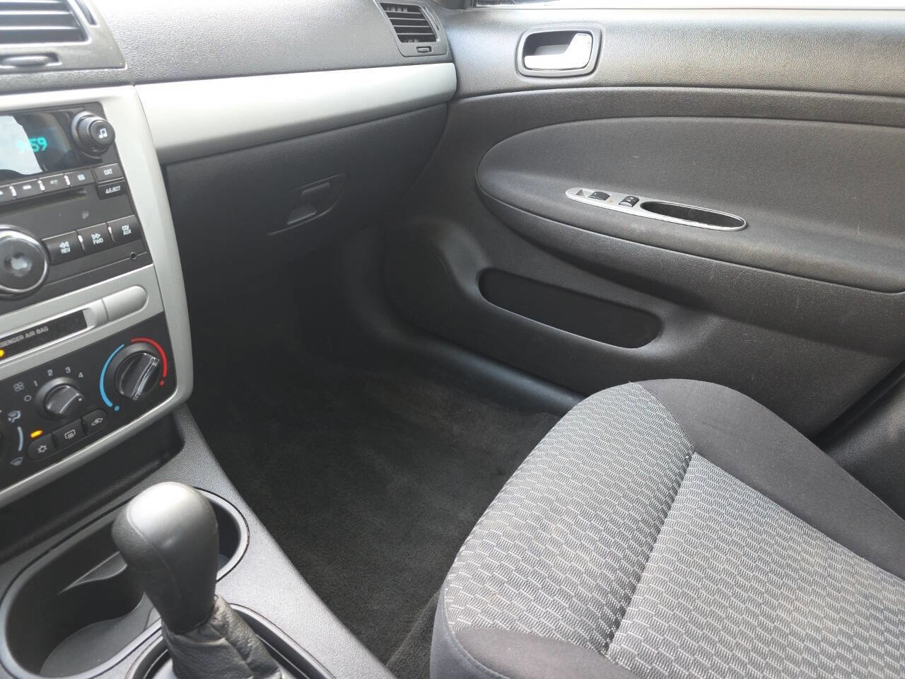 Used 2010 Chevrolet Cobalt LT FWD image 9