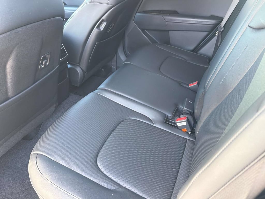 Used 2023 Kia Sportage EX FWD image 29