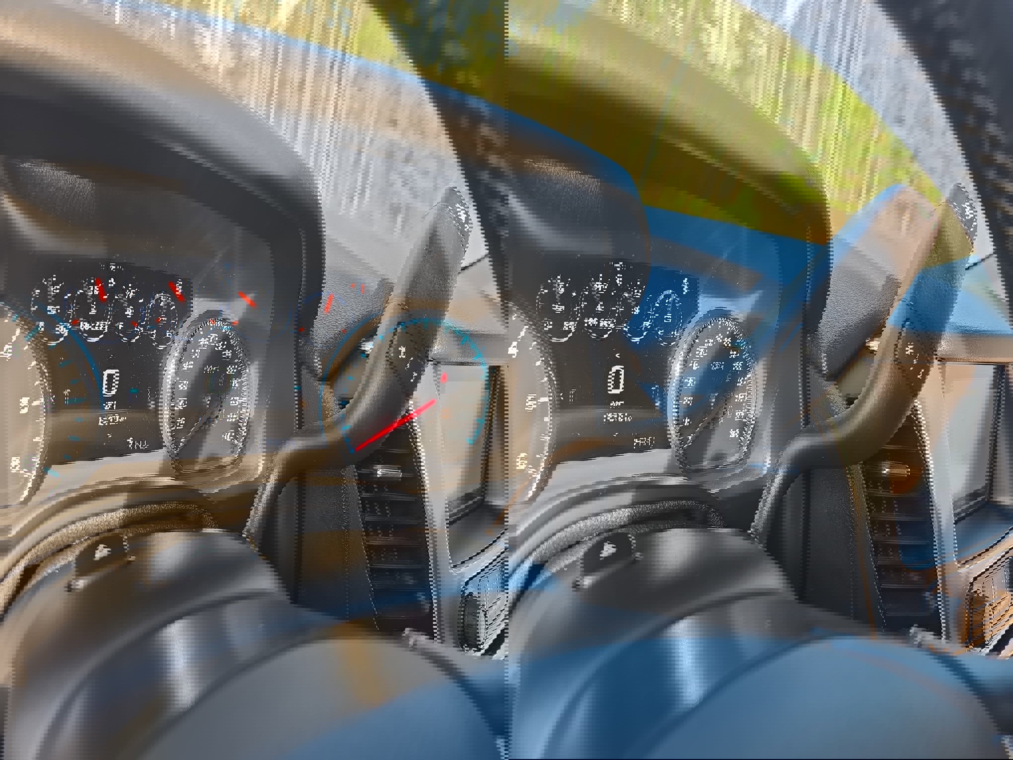 Used 2017 Chevrolet Suburban Premier image 27