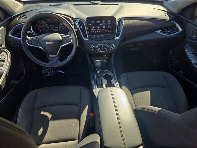 Used 2025 Chevrolet Malibu LT FWD image 17