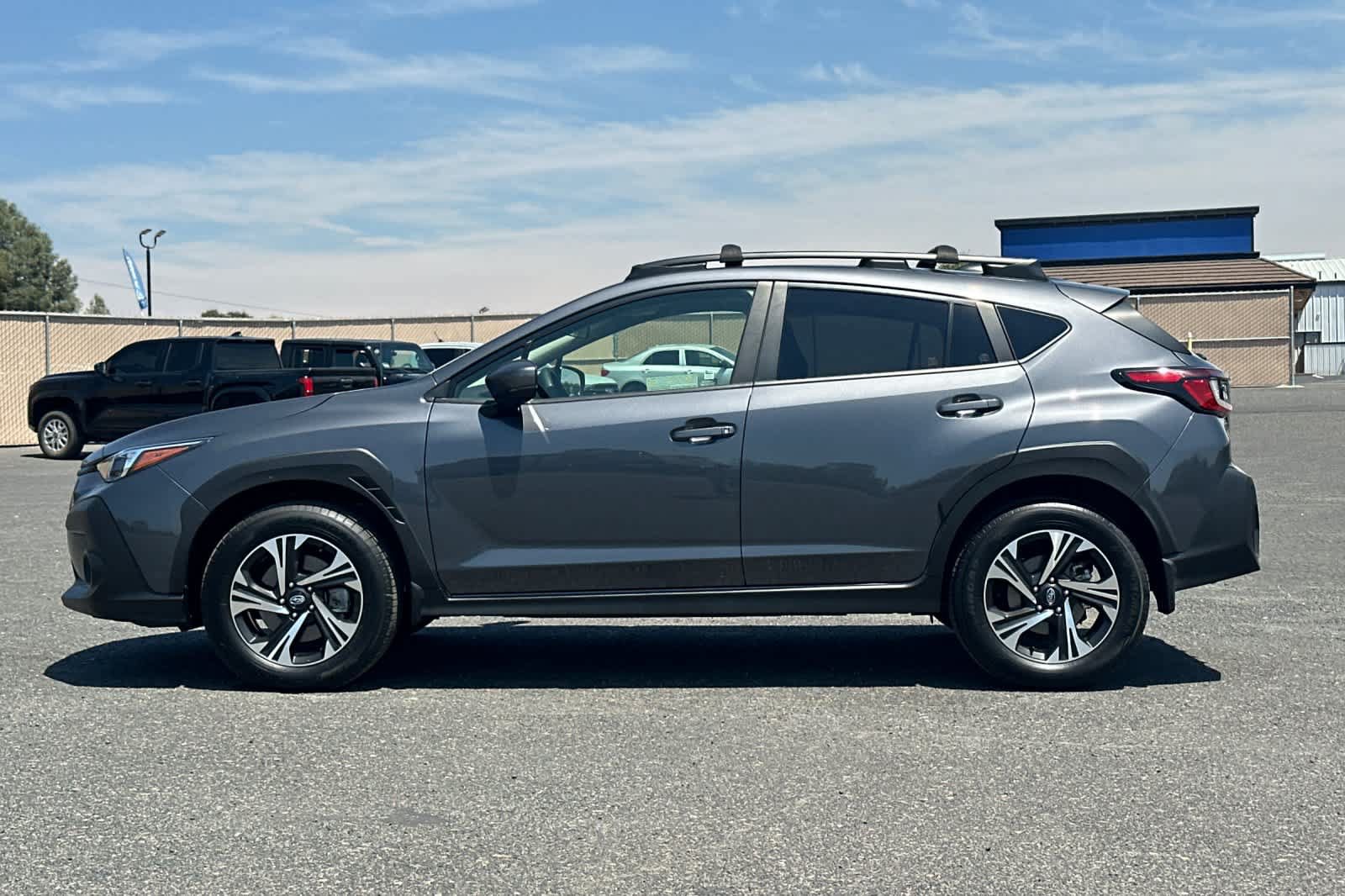 Used 2025 Subaru Crosstrek 2.5i Premium AWD/4WD image 6