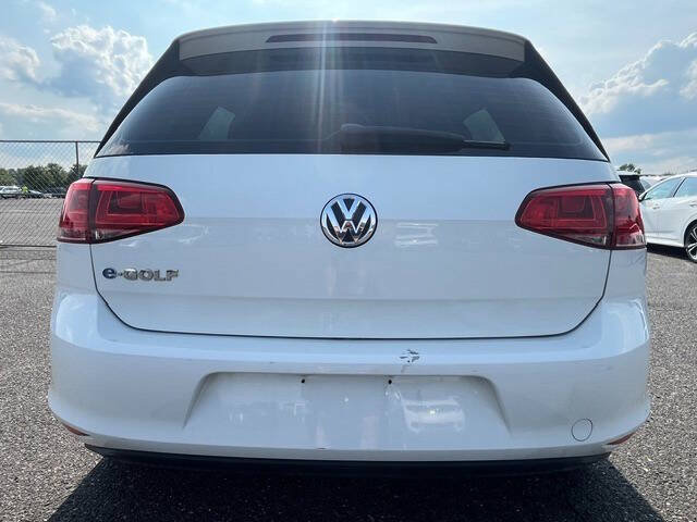 Used 2016 Volkswagen e-Golf SE FWD image 7