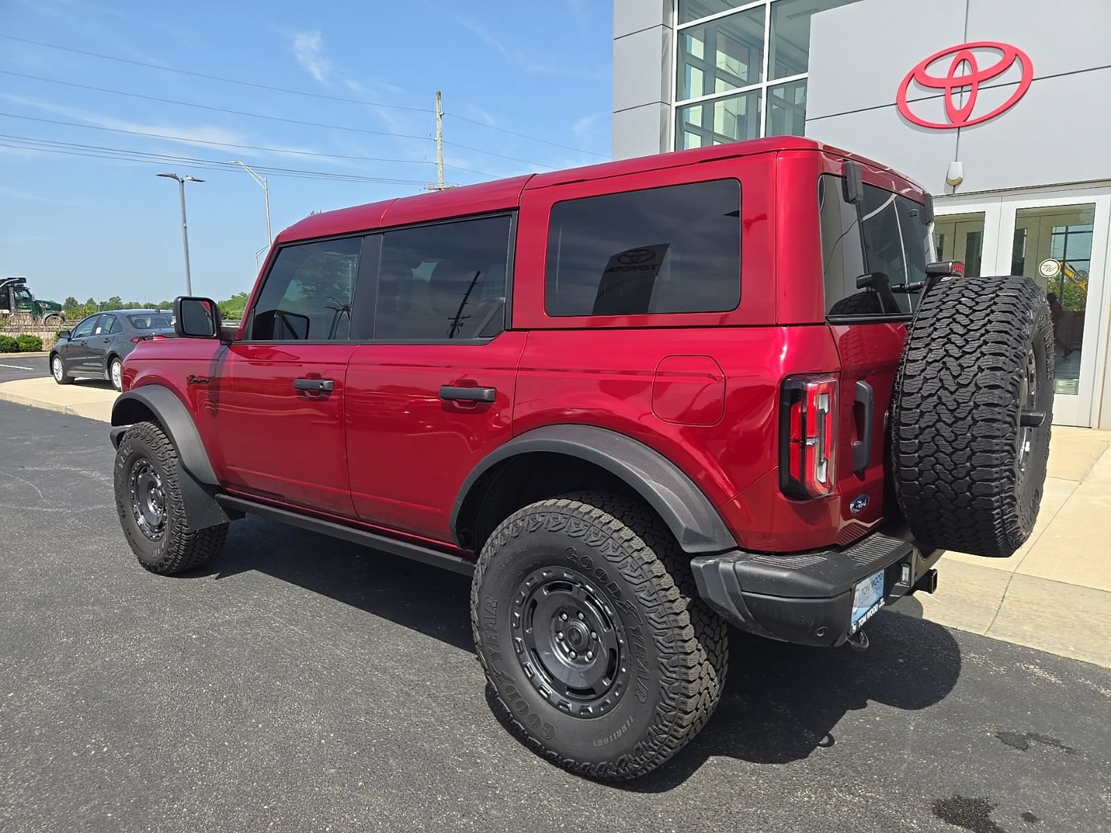 Used 2025 Ford Bronco Badlands AWD/4WD image 12