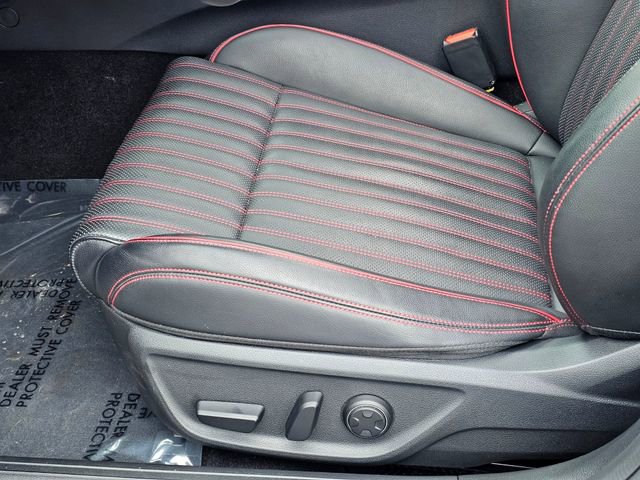 Used 2023 Genesis G70 2.0T w/ Sport Prestige Package image 15