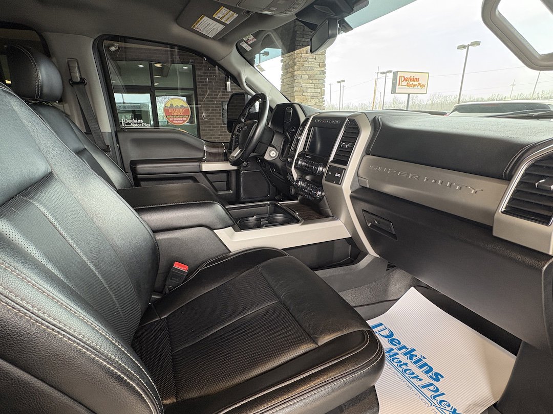 Used 2021 Ford F450 Lariat w/ Lariat Value Package image 30