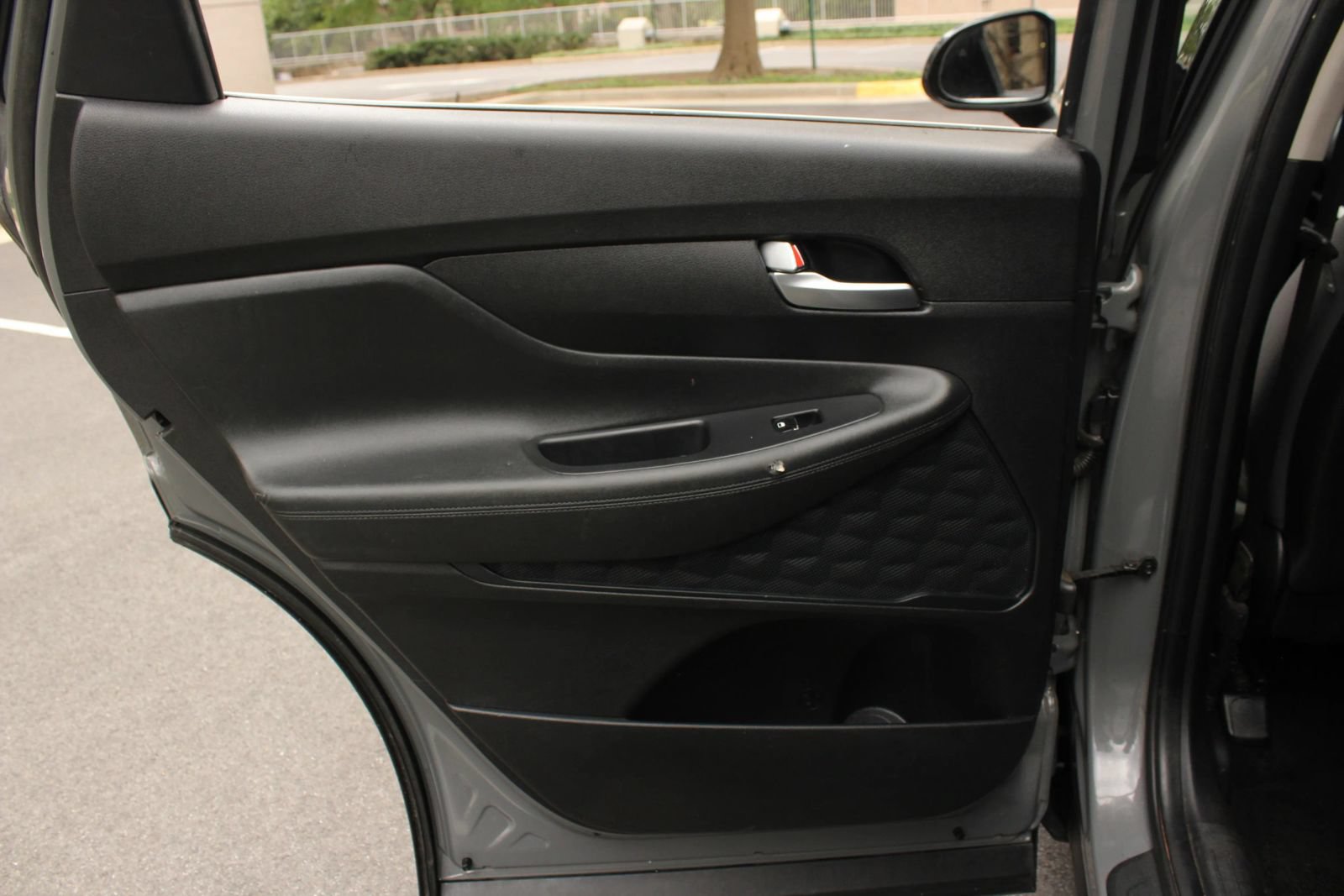Used 2022 Hyundai Santa Fe SEL FWD image 19