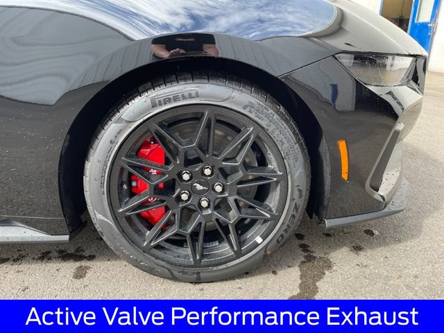 New 2026 Ford Mustang GT Premium w/ GT Performance Package RWD image 35