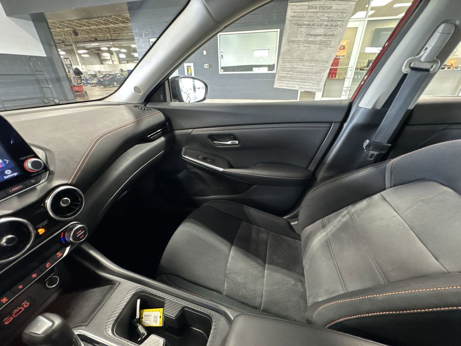 Used 2023 Nissan Sentra SR w/ Electronics Package image 3