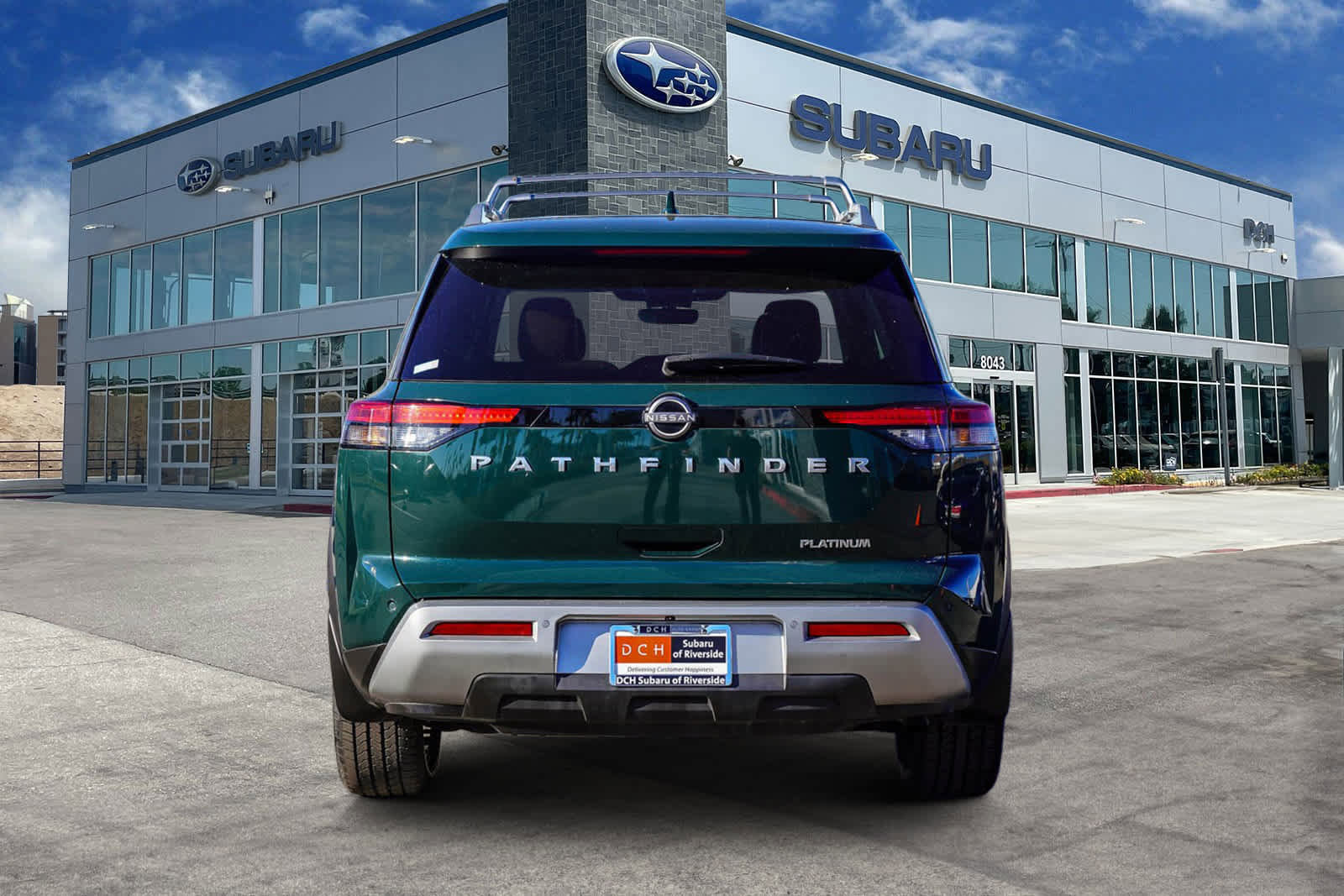 Used 2023 Nissan Pathfinder Platinum image 5