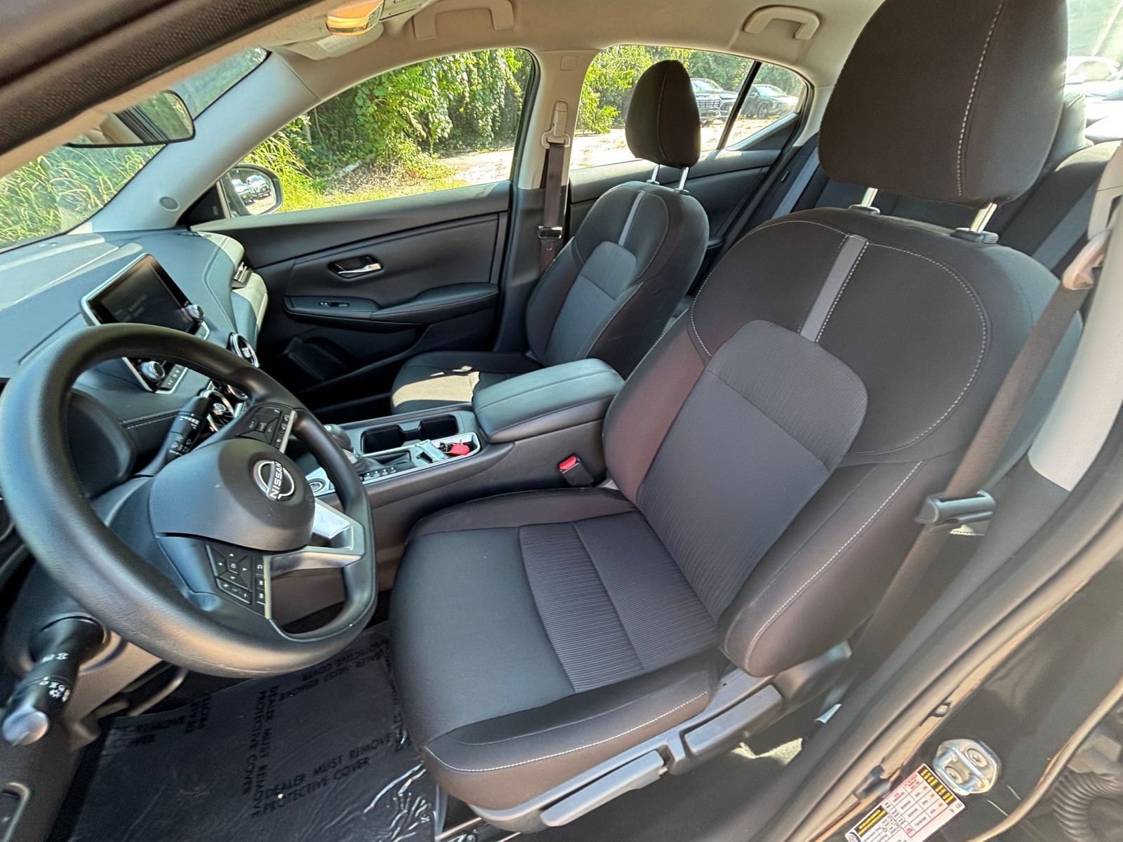 Used 2025 Nissan Sentra SV FWD image 33