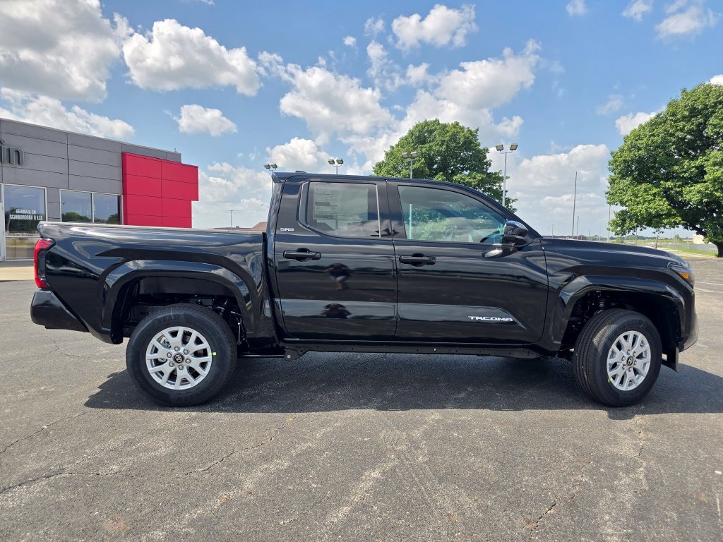New 2026 Toyota Tacoma SR5 AWD/4WD image 18