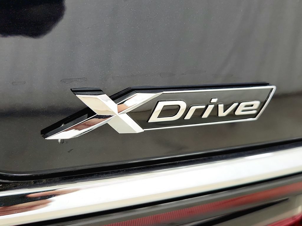 Used 2020 BMW 750i xDrive w/ Executive Package AWD/4WD image 43