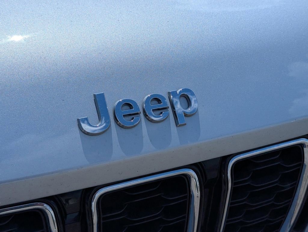 Used 2022 Jeep Grand Cherokee L Limited image 10