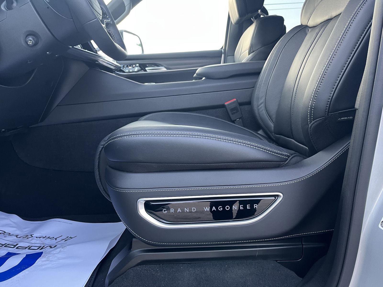 New 2026 Jeep Grand Wagoneer L Summit w/ Premium Group III image 13