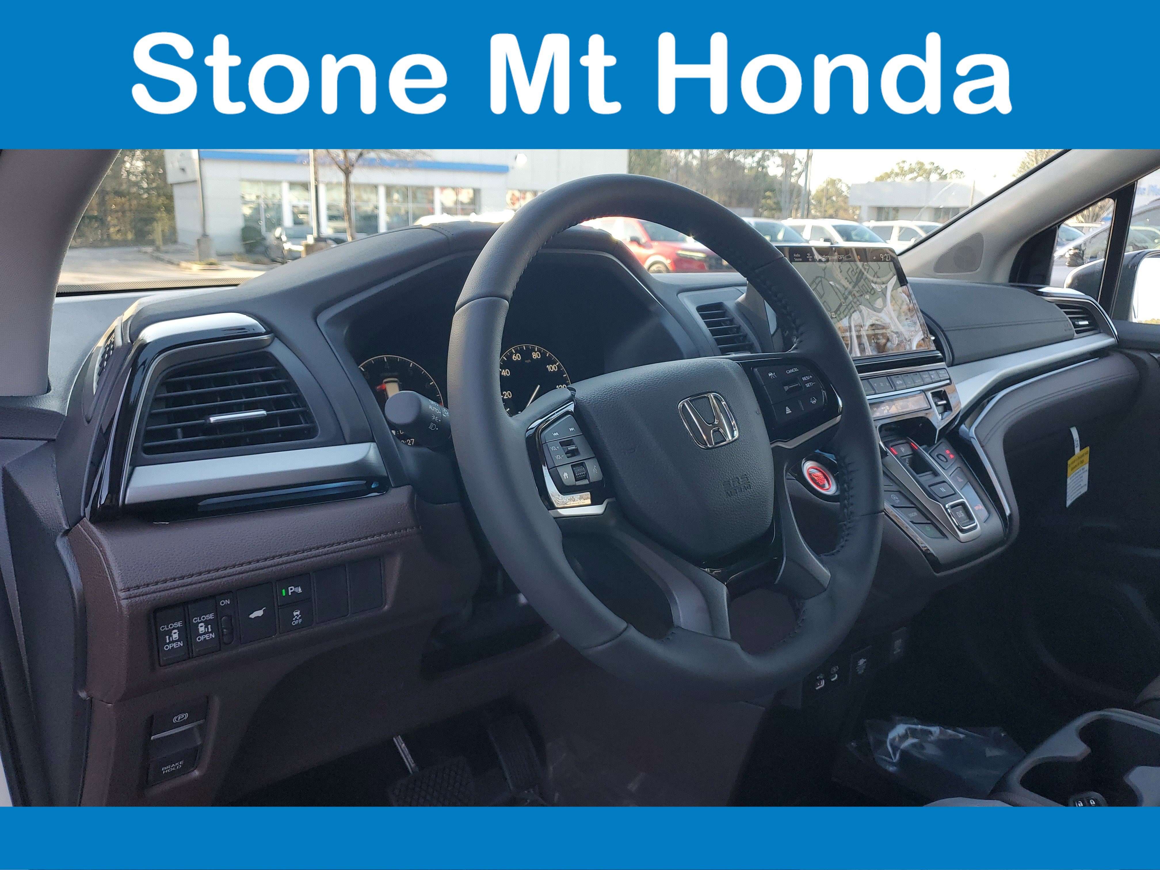 New 2026 Honda Odyssey Touring image 17