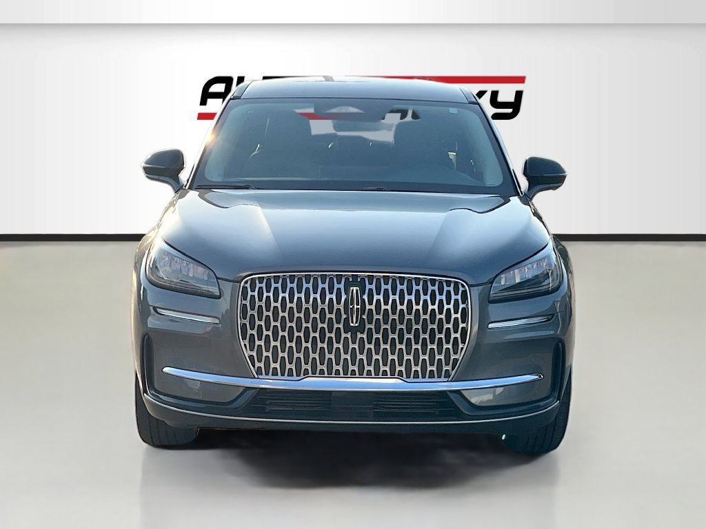 Used 2025 Lincoln Corsair AWD w/ Equipment Group 101A image 2