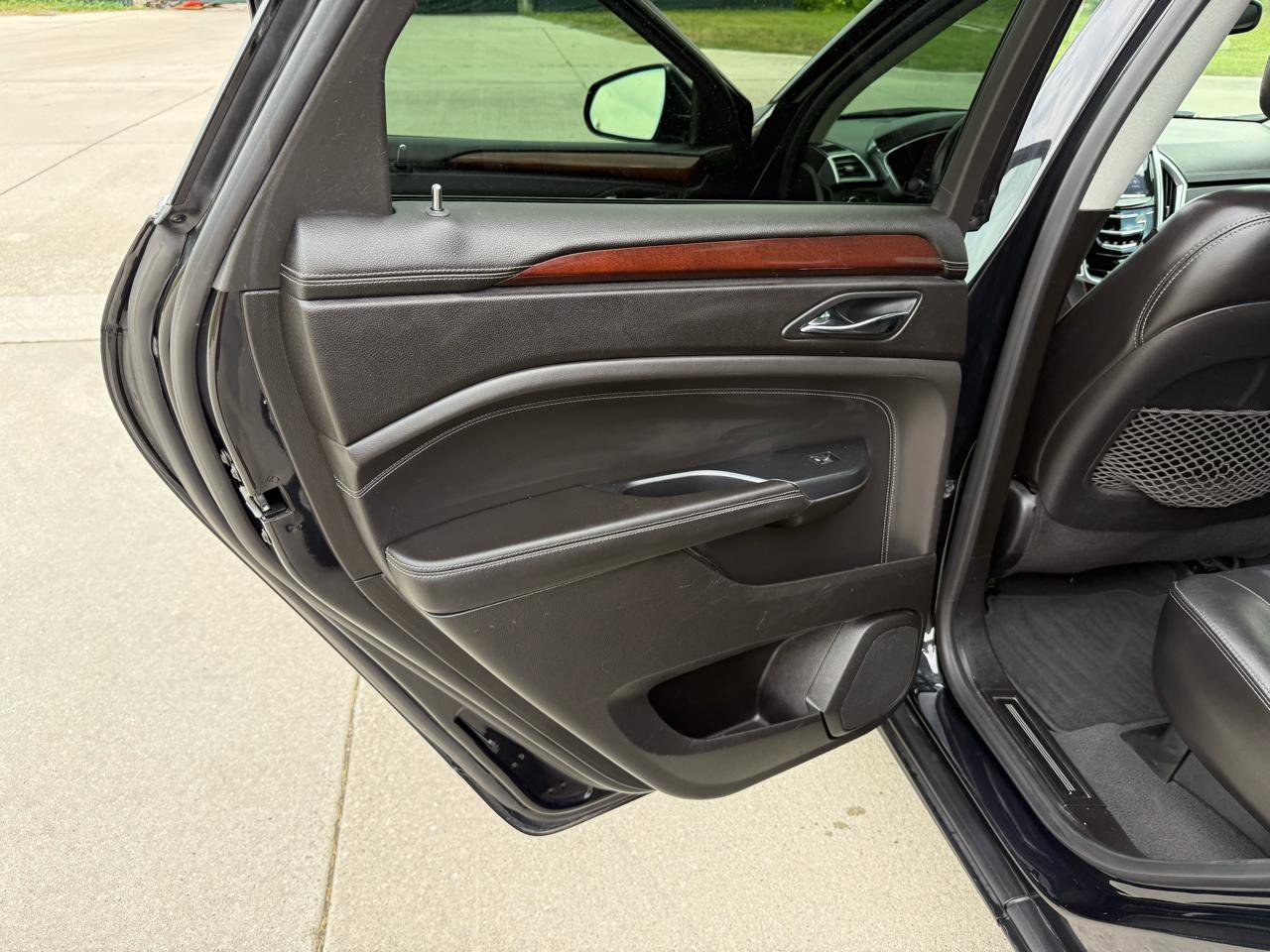 Used 2014 Cadillac SRX Performance w/ Driver Awareness Package AWD/4WD image 22