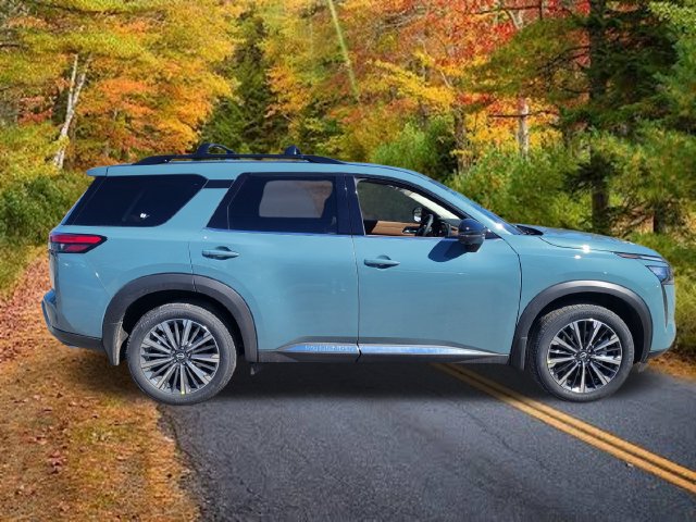 New 2026 Nissan Pathfinder Platinum AWD/4WD image 2