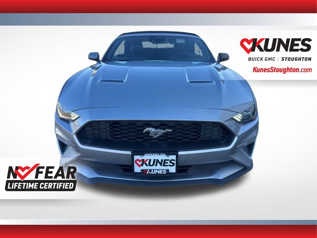 Used 2023 Ford Mustang Convertible image 5
