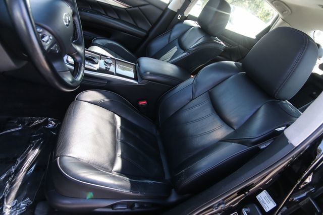 Used 2016 INFINITI Q70 L 3.7 w/ Deluxe Touring Package image 25