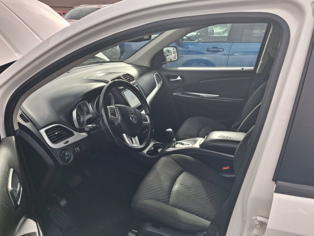 Used 2019 Dodge Journey SE w/ Premium Group AWD/4WD image 12