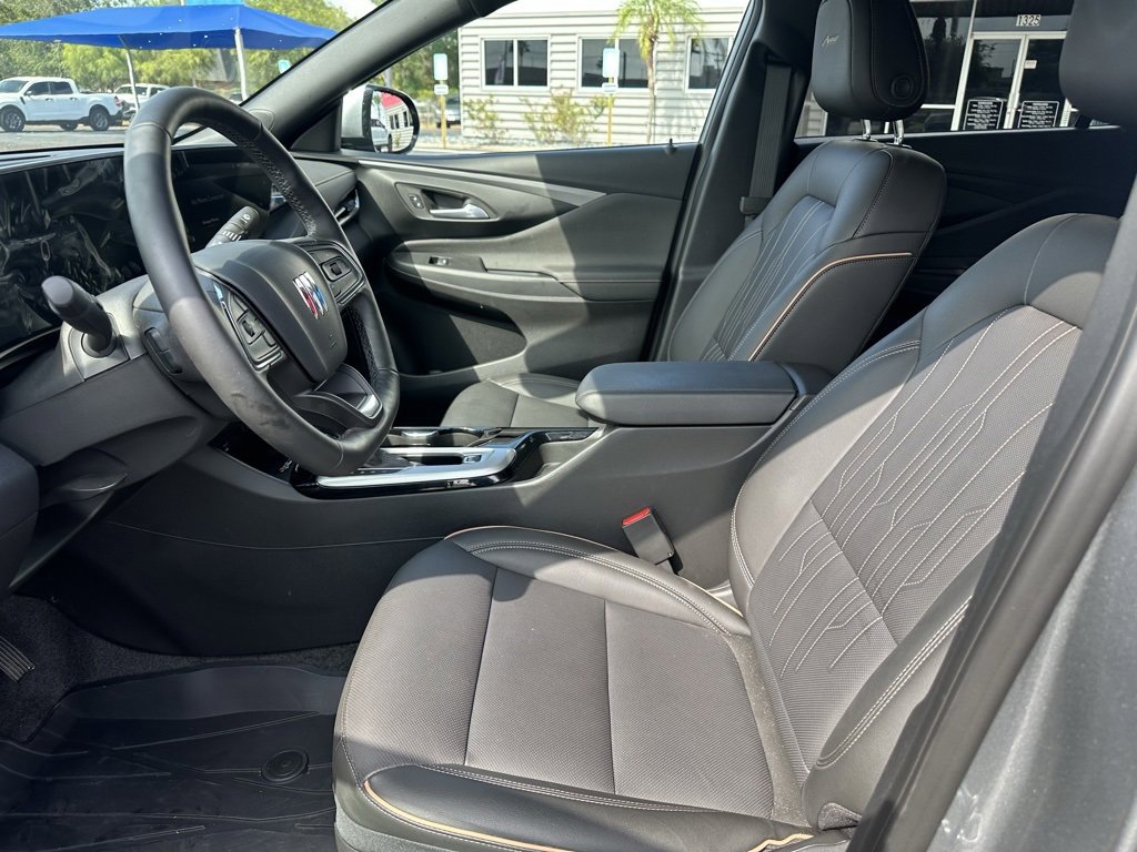 Used 2025 Buick Envista Avenir image 11