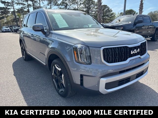 Certified 2025 Kia Telluride EX w/ EX Captain's Chair Package image 3
