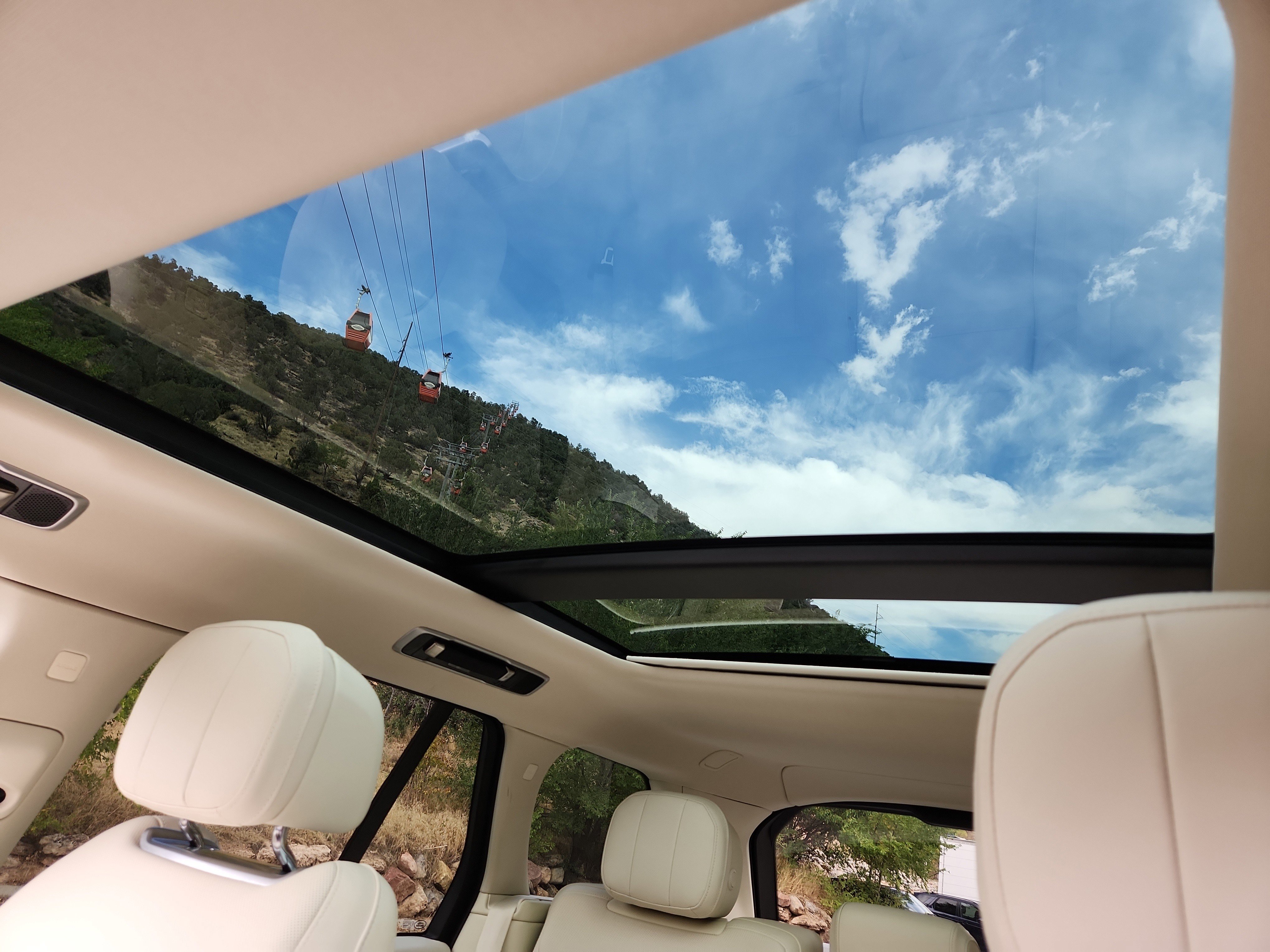 Certified 2023 Land Rover Range Rover SE image 30