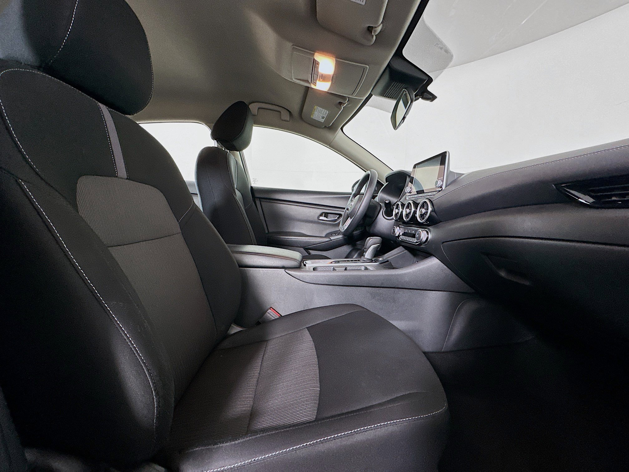 Used 2024 Nissan Sentra SV image 29