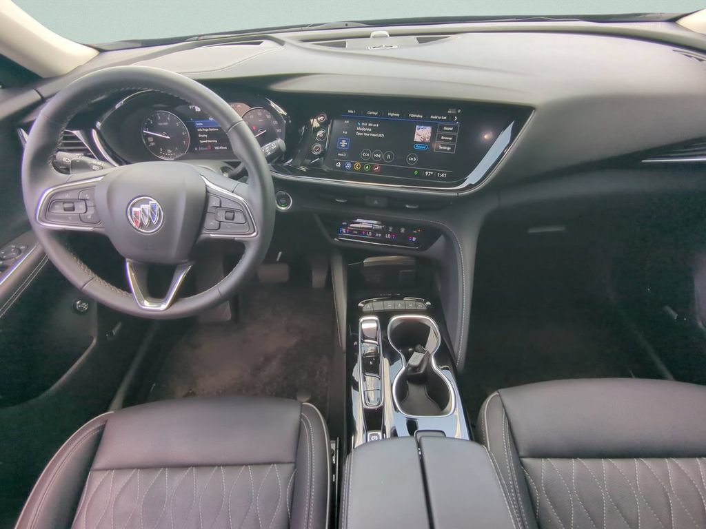 Used 2023 Buick Envision Avenir FWD image 12