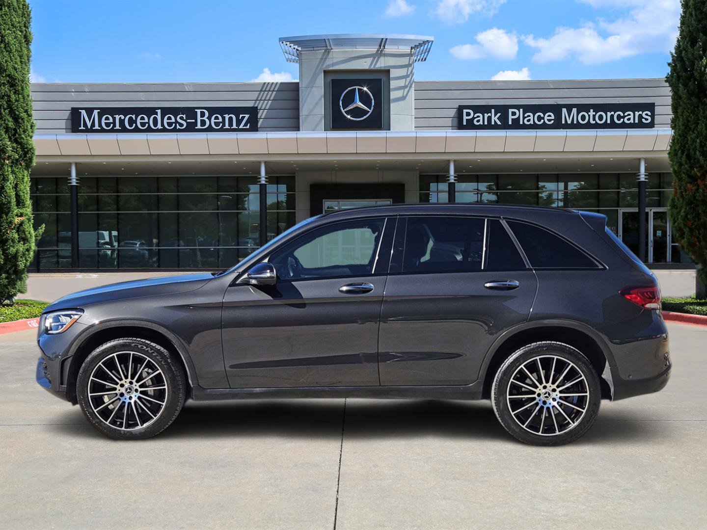 Certified 2022 Mercedes-Benz GLC 300 image 3