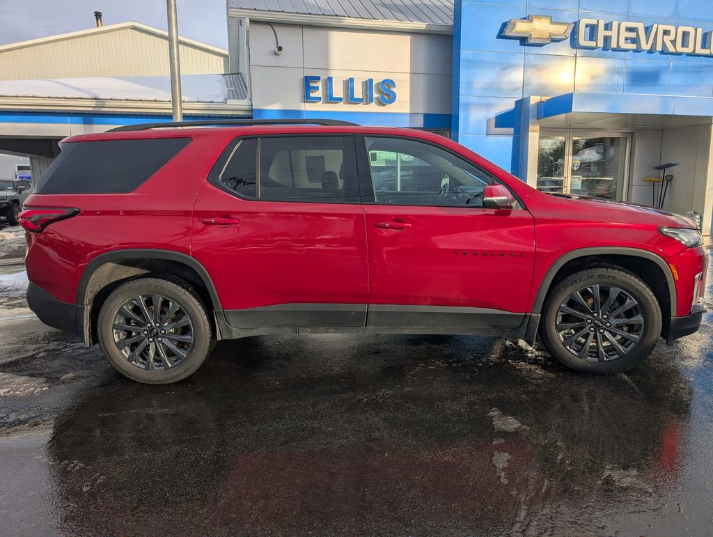 Certified 2023 Chevrolet Traverse RS w/ LPO, Floor Liner Package image 3